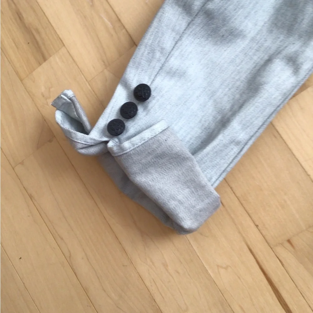 Rock & Republic Women's Gray Blazer with Black Collar - Picture 10 of 12